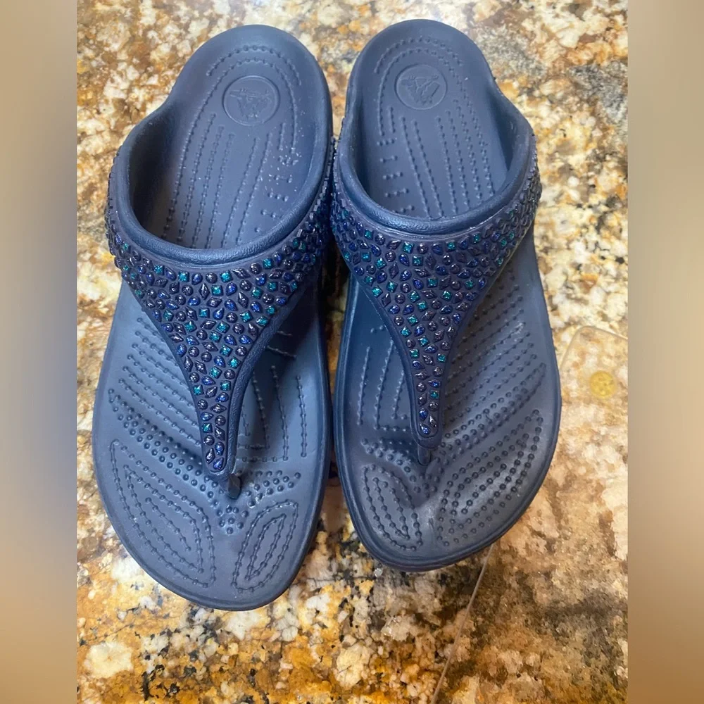 CROCS Sloane Embellished Flip Flop Navy Blue Sandals - Picture 8 of 9